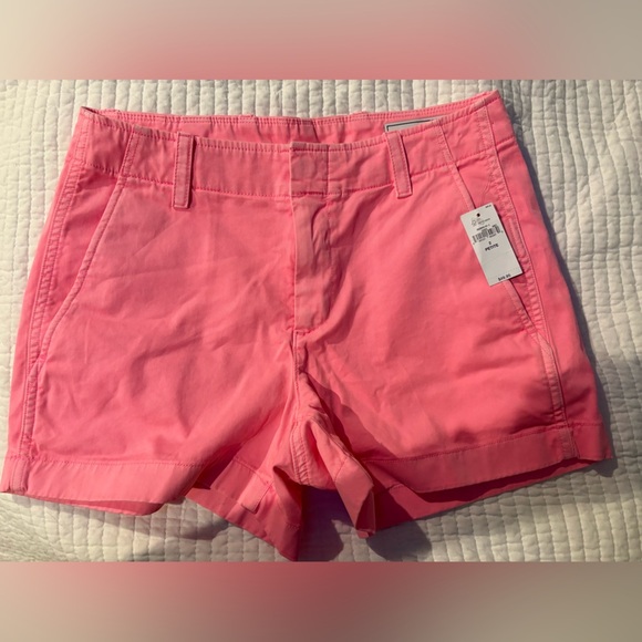 GAP Hot Pink Downtown Khaki Shorts - 2 Petite NWT - Picture 2 of 5